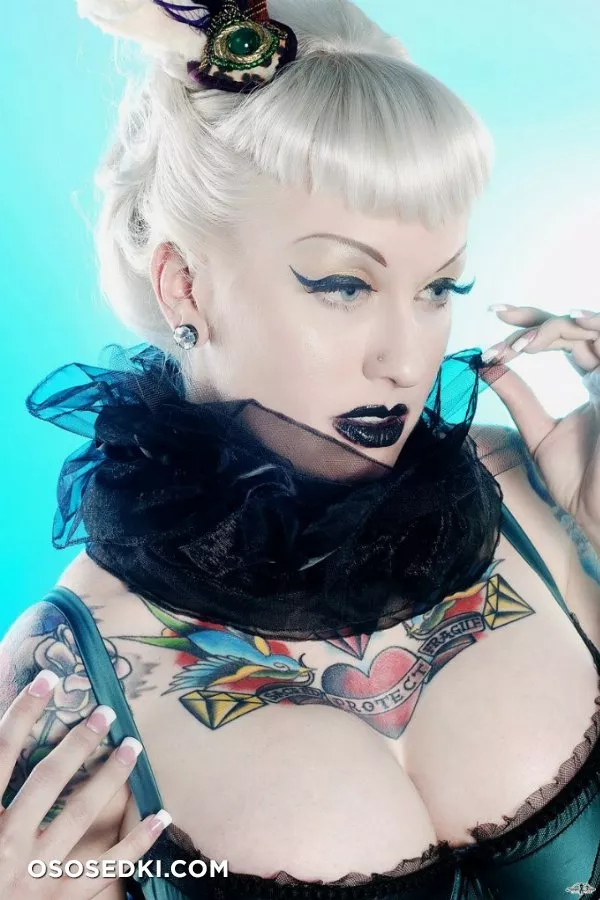 Amy DeLaCroux - 27