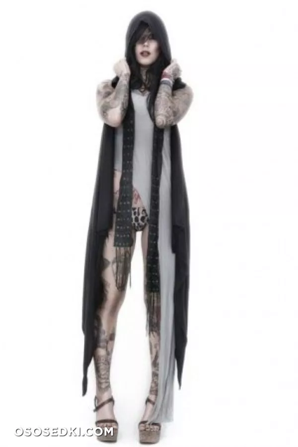 Kat Von D - 16