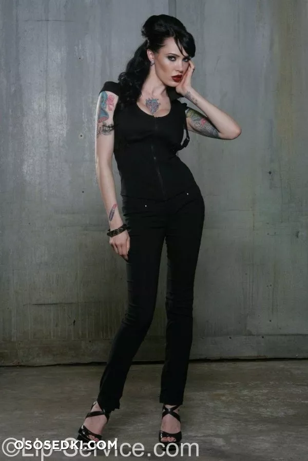 Micheline Pitt - 10
