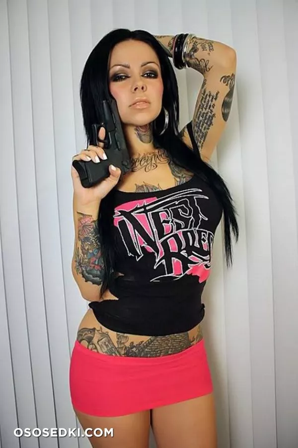 Julia Bond - 7