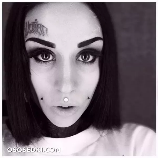 Monami Frost - 80