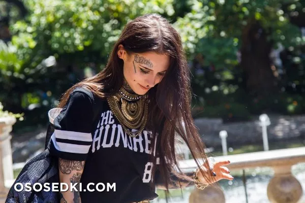Monami Frost - 122