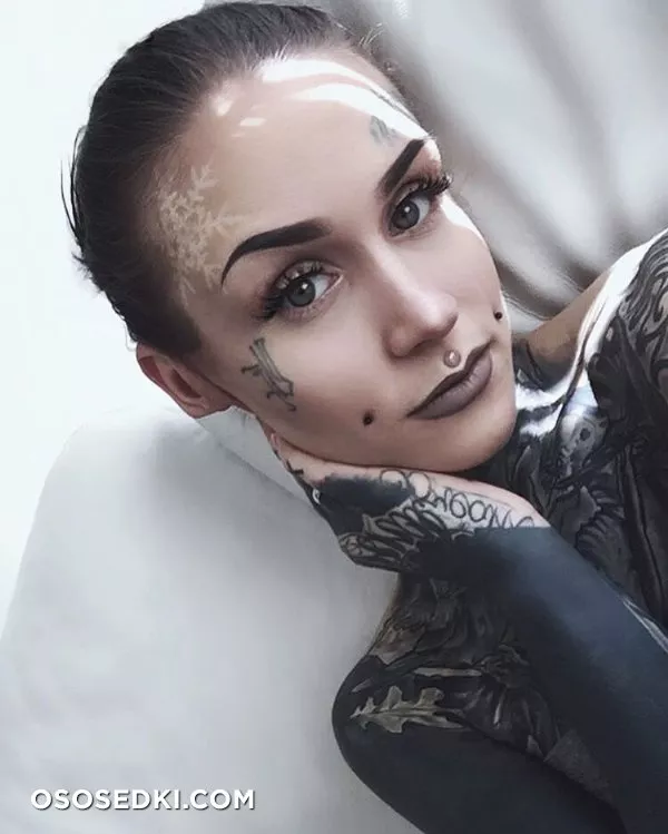 Monami Frost - 170