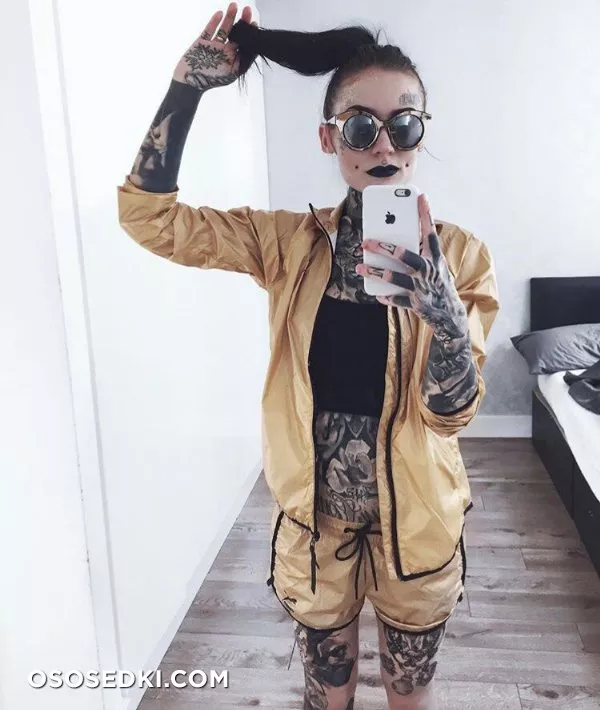 Monami Frost - 230
