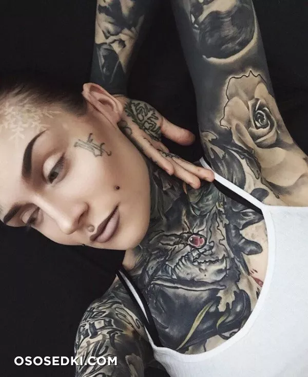 Monami Frost - 240