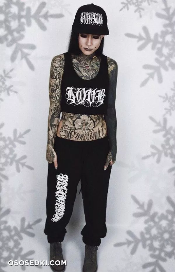 Monami Frost - 365