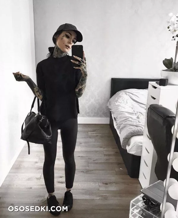 Monami Frost - 381