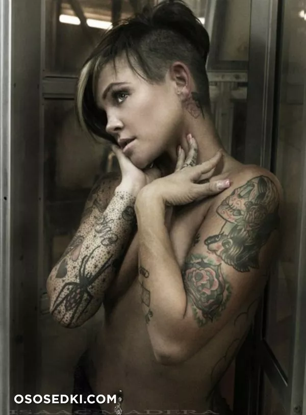 Jo Valentine - 32