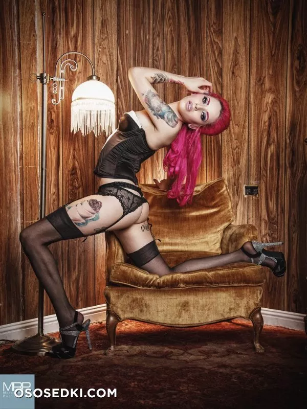 Crystal Cakeface - 30