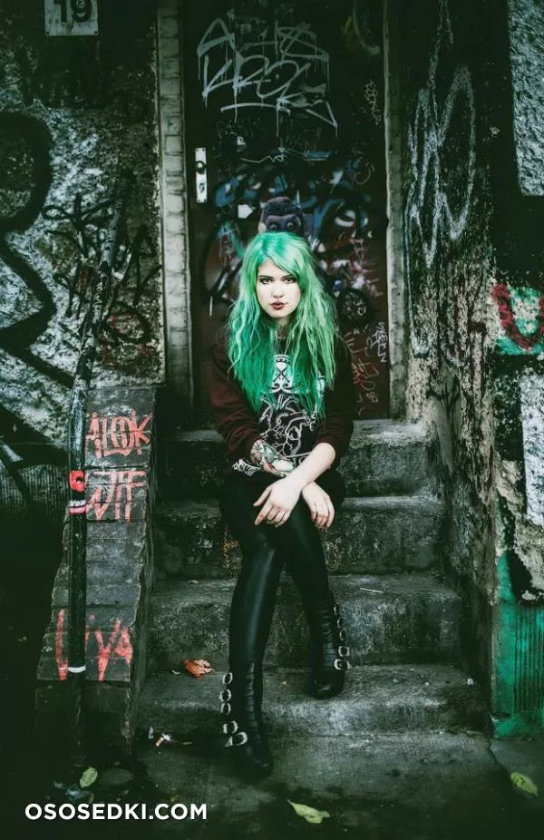 Victoria van Violence - 8