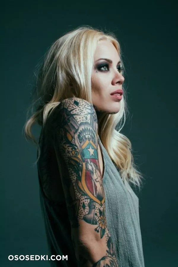 Lauren Rivoire - 6