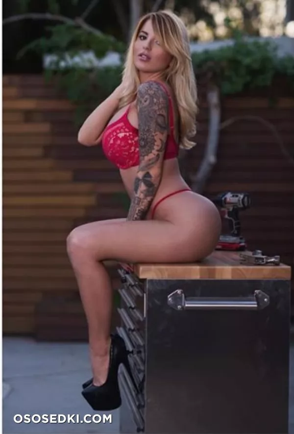 Jessica Weaver - 48