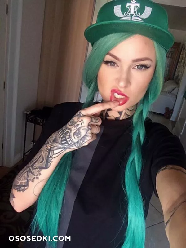 Tessa Lizz - 8
