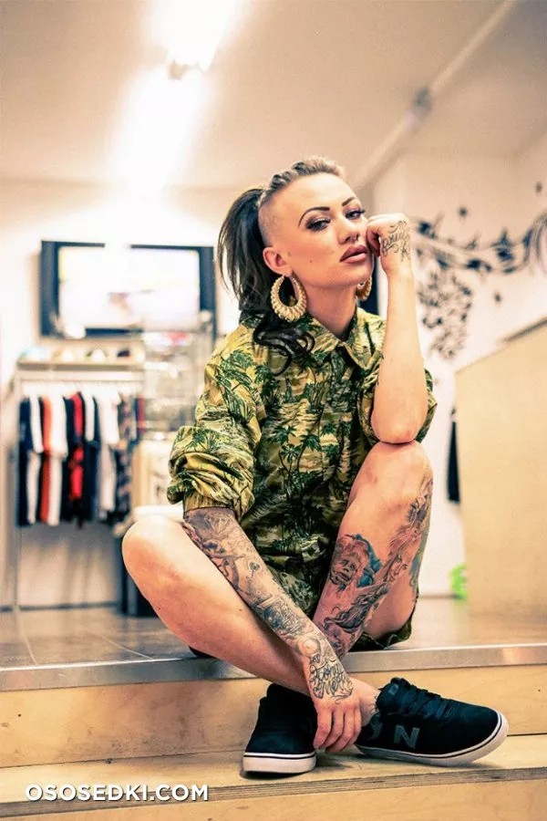 Becky Holt - 4