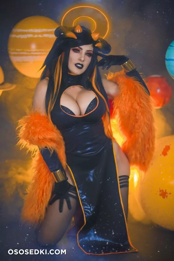 Black Hole - 16