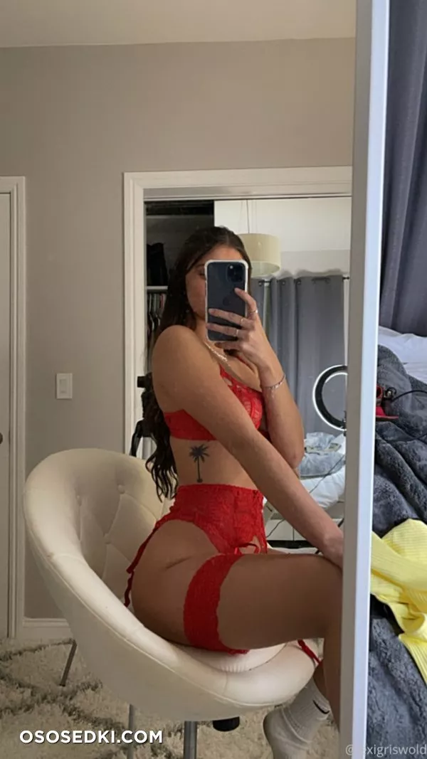Alexis Griswold - - 94