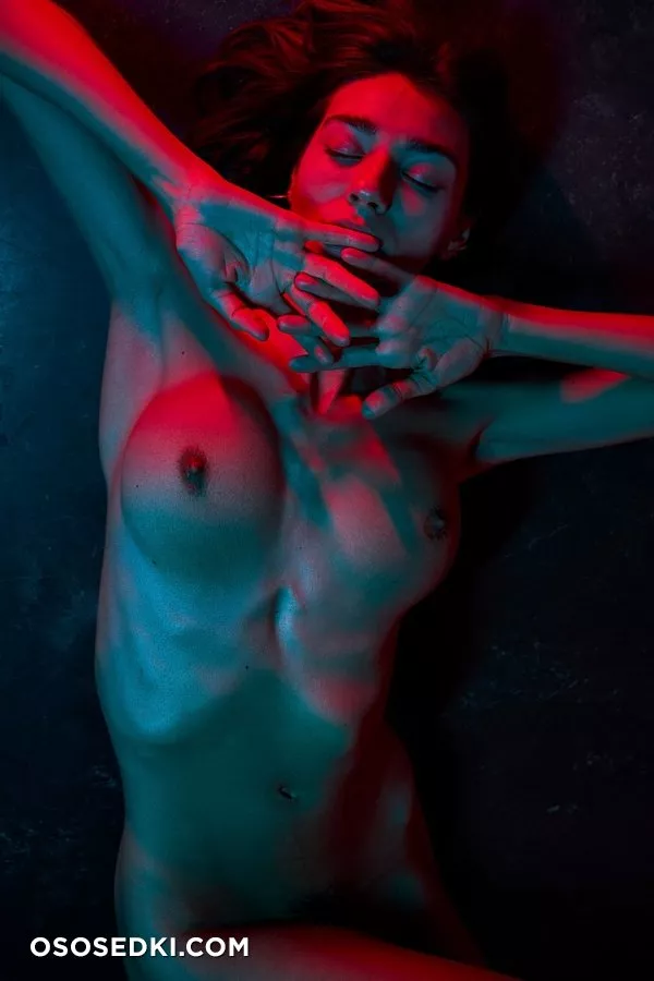 ireenel_ / Irina Lozovaya - 320