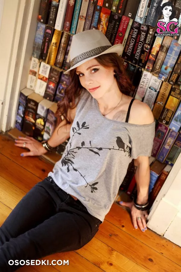 Lumo - Bibliophile - 4