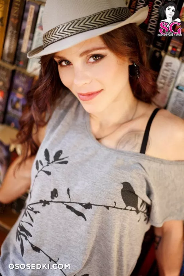 Lumo - Bibliophile - 5
