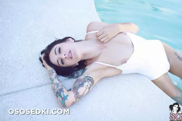 Venus - Morning Swim - 9