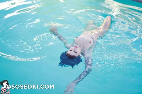 Venus - Morning Swim - 38