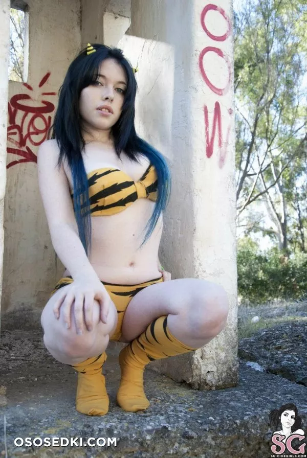 Voly - The Invader Girl - 8