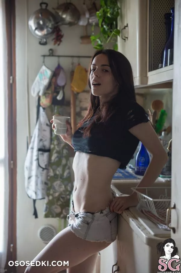 Tanyabat - In The Kitchen - 13
