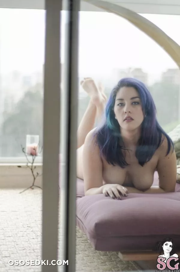 Yannaly - Blue Is The Warmest Color - 39