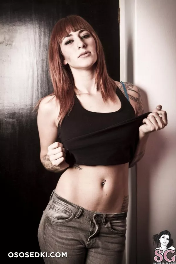 Kellybabydoll - Red Wall Sex - 9
