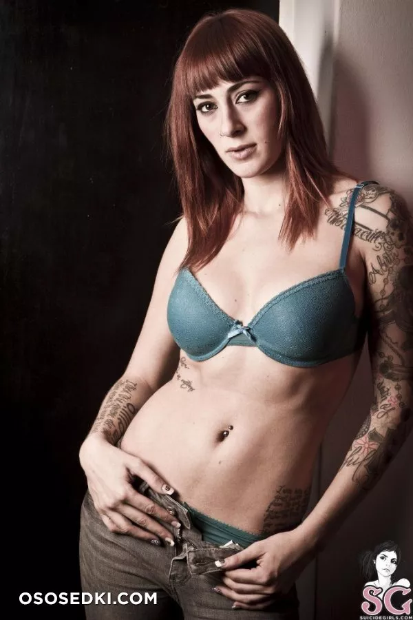 Kellybabydoll - Red Wall Sex - 15
