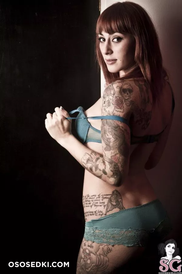 Kellybabydoll - Red Wall Sex - 25