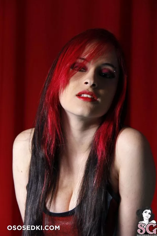 Ladytata - Red Punk - 2