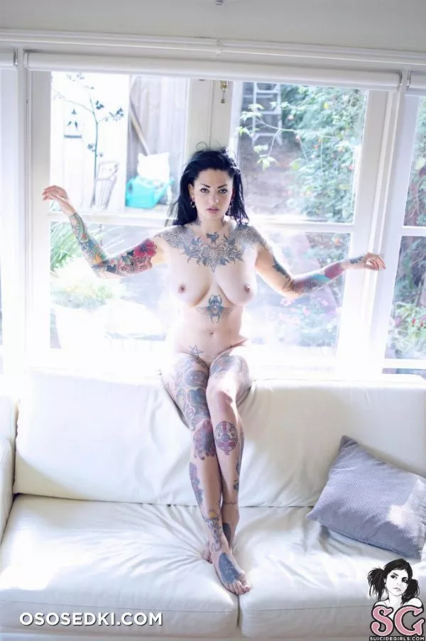 Christina - Boss - 49