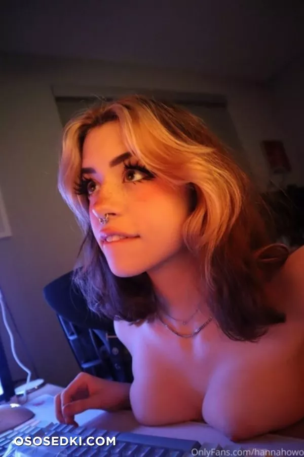Hanna Howo - 93