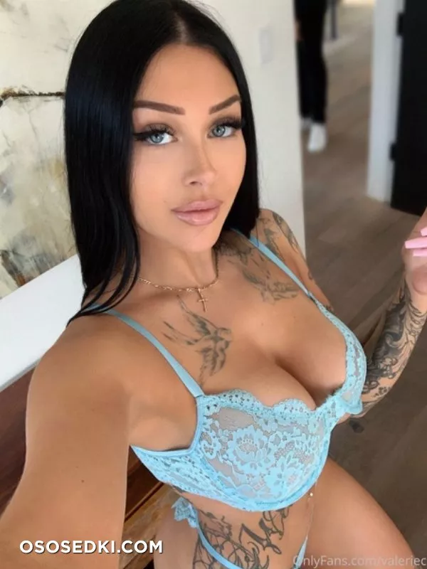 Valerie Cossette - 44