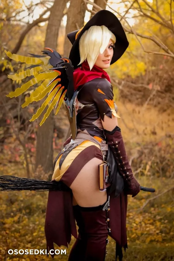 Meggii - 14