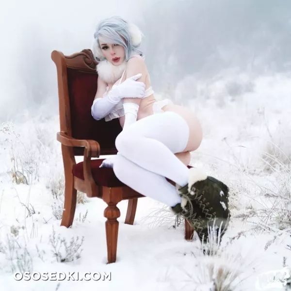 Jenna Lynn Meowri - 25