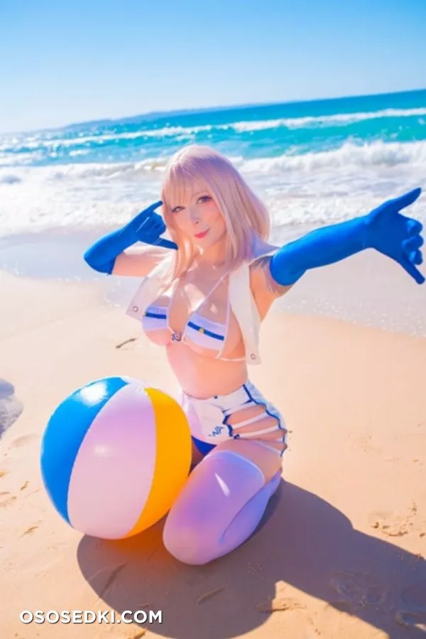 Katyuska Moonfox - erotic patreon cosplay set - 8
