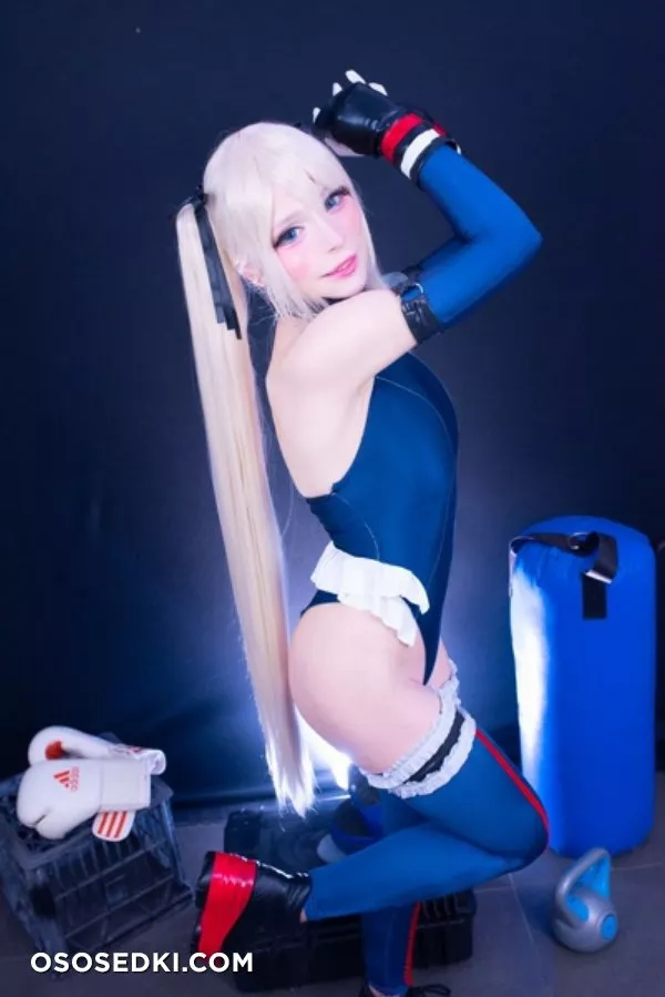Katyuska Moonfox - erotic patreon cosplay - 1