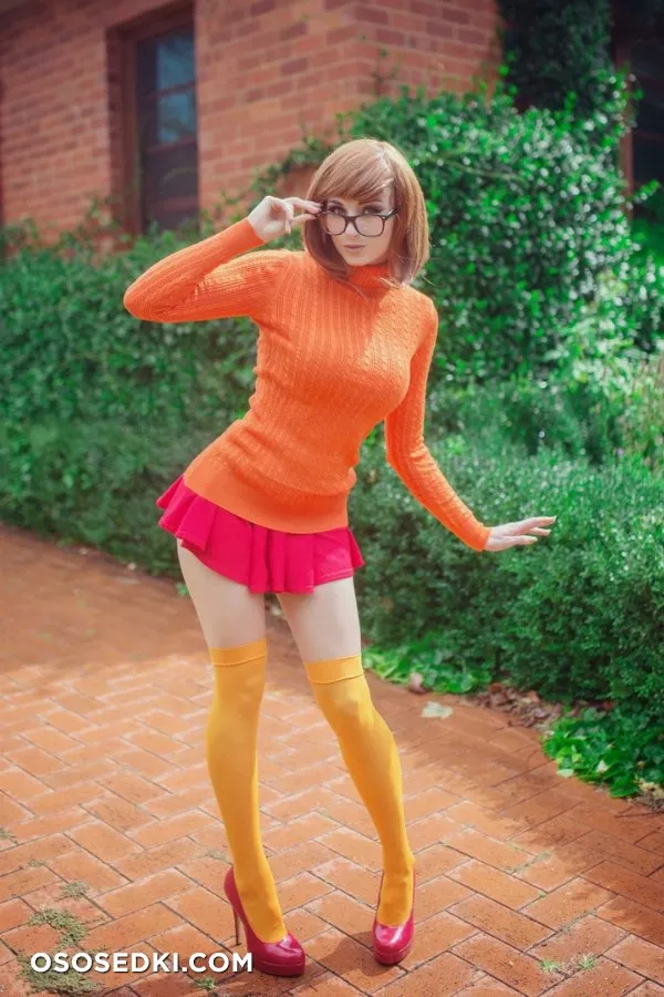 Kayla Erin | Scooby Doo | Velma Dinkley - 1