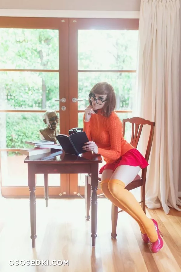 Kayla Erin | Scooby Doo | Velma Dinkley - 5