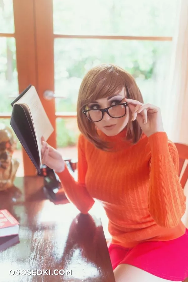 Kayla Erin | Scooby Doo | Velma Dinkley - 8
