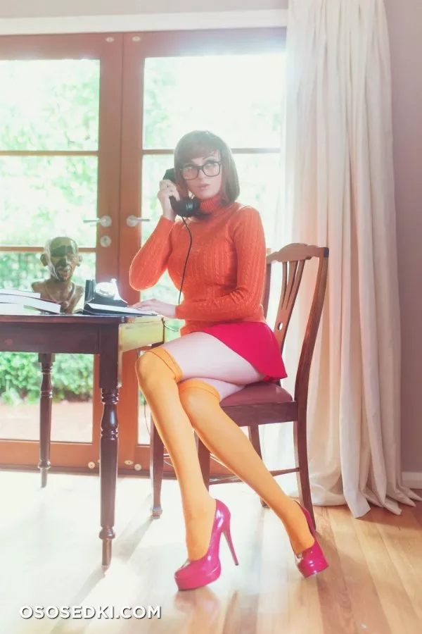 Kayla Erin | Scooby Doo | Velma Dinkley - 9