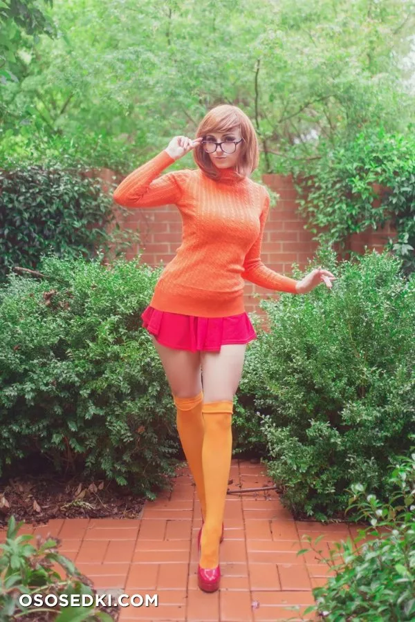 Kayla Erin | Scooby Doo | Velma Dinkley - 11