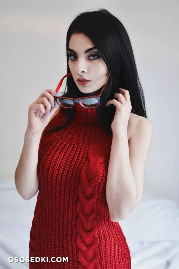 Valentina Kryp - Red Virgin Killer patreon cosplay set - 5