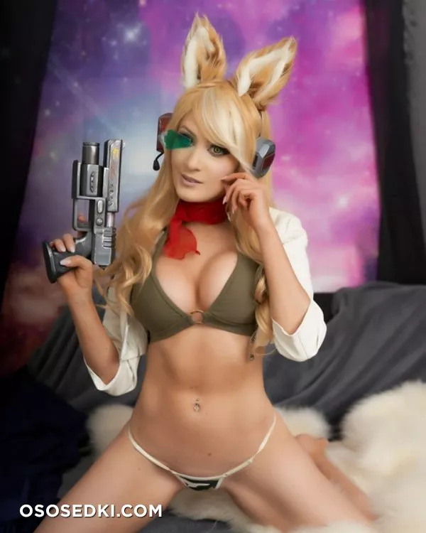 Kate Sarkissian - Starfox erotic patreon cosplay set - 11