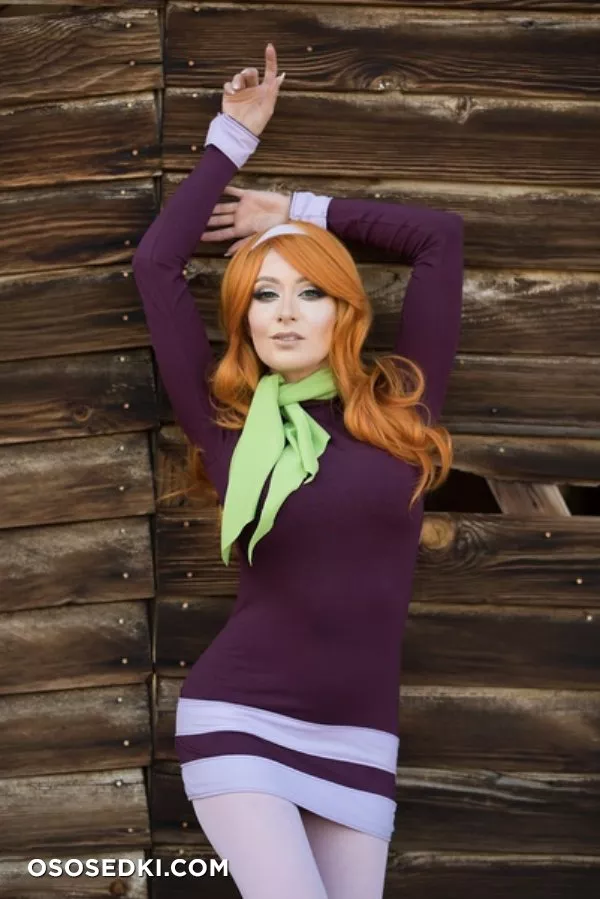 Kate Sarkissian - Daphne erotic patreon cosplay set - 12