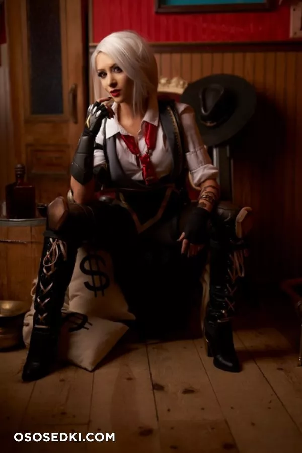 Kate Sarkissian - Ashe erotic patreon cosplay set - 24