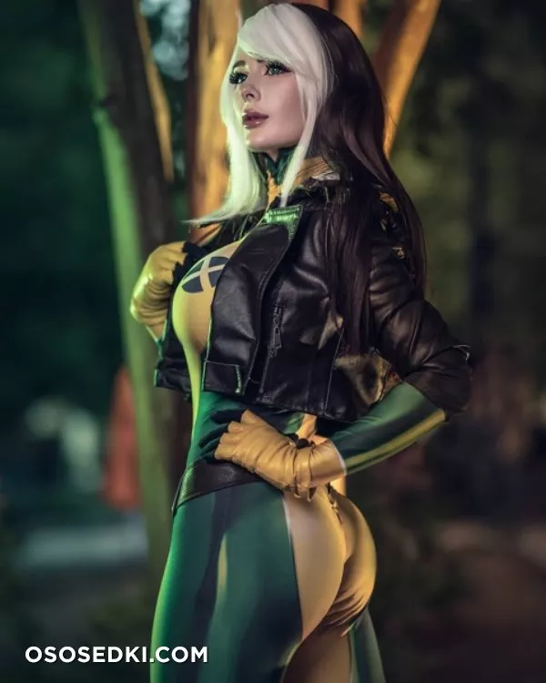 Jenna Lynn Meowri -  Rogue onlyfans/patreon erotic cosplay set - 7