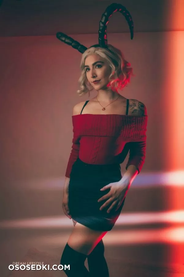 Luxlo - Chilling Adventures of Sabrina cosplay - 15